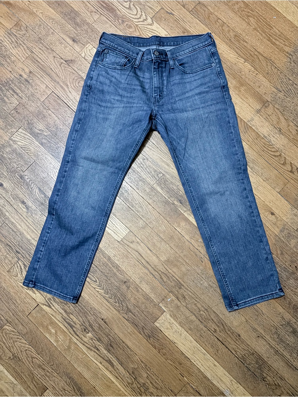 Levi's Men's Straight Jeans in Mid Blue Wash